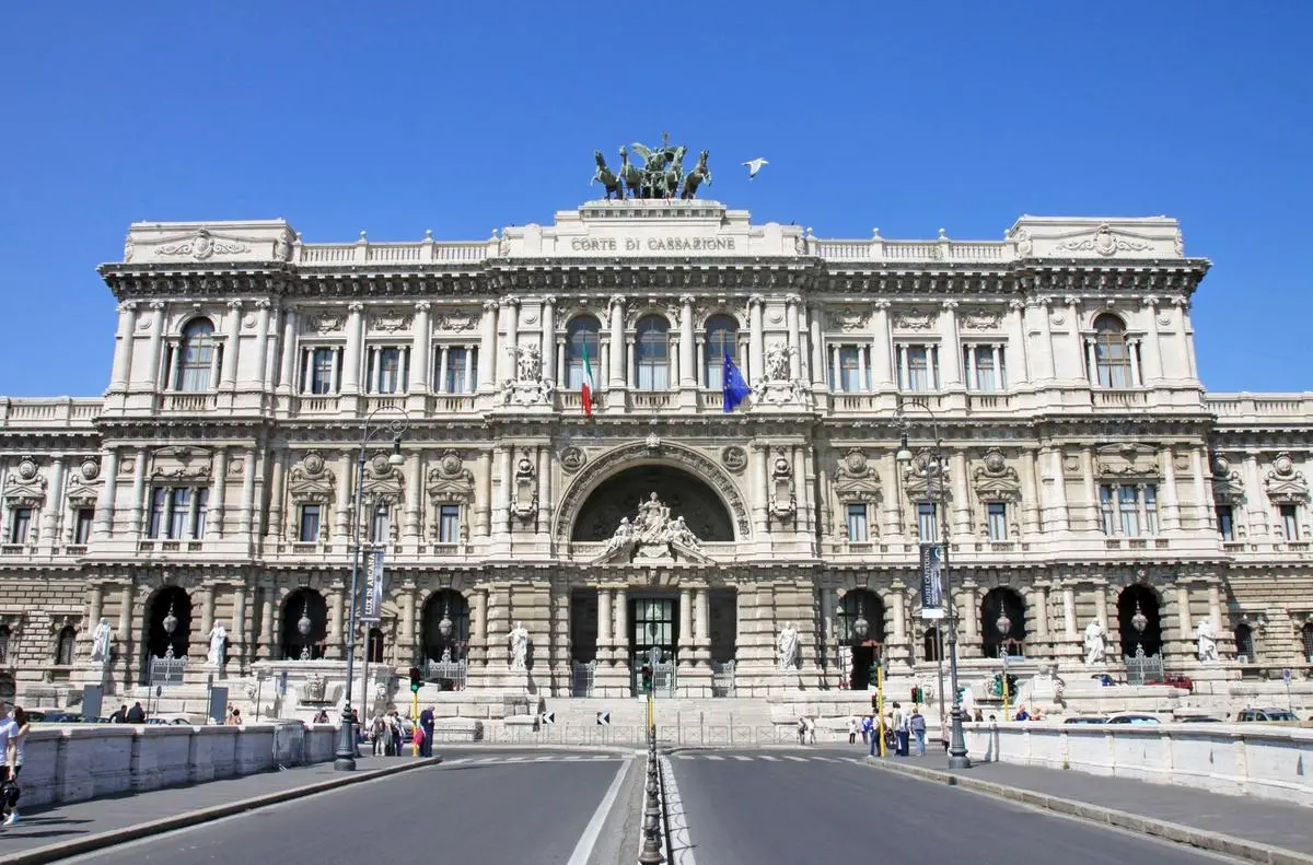 https://images.class.atexcloud.io/view/acePublic/alias/contentid/082f3722-1679-4891-988e-1bffa3d40187/0/cassazione-roma-jpg.webp