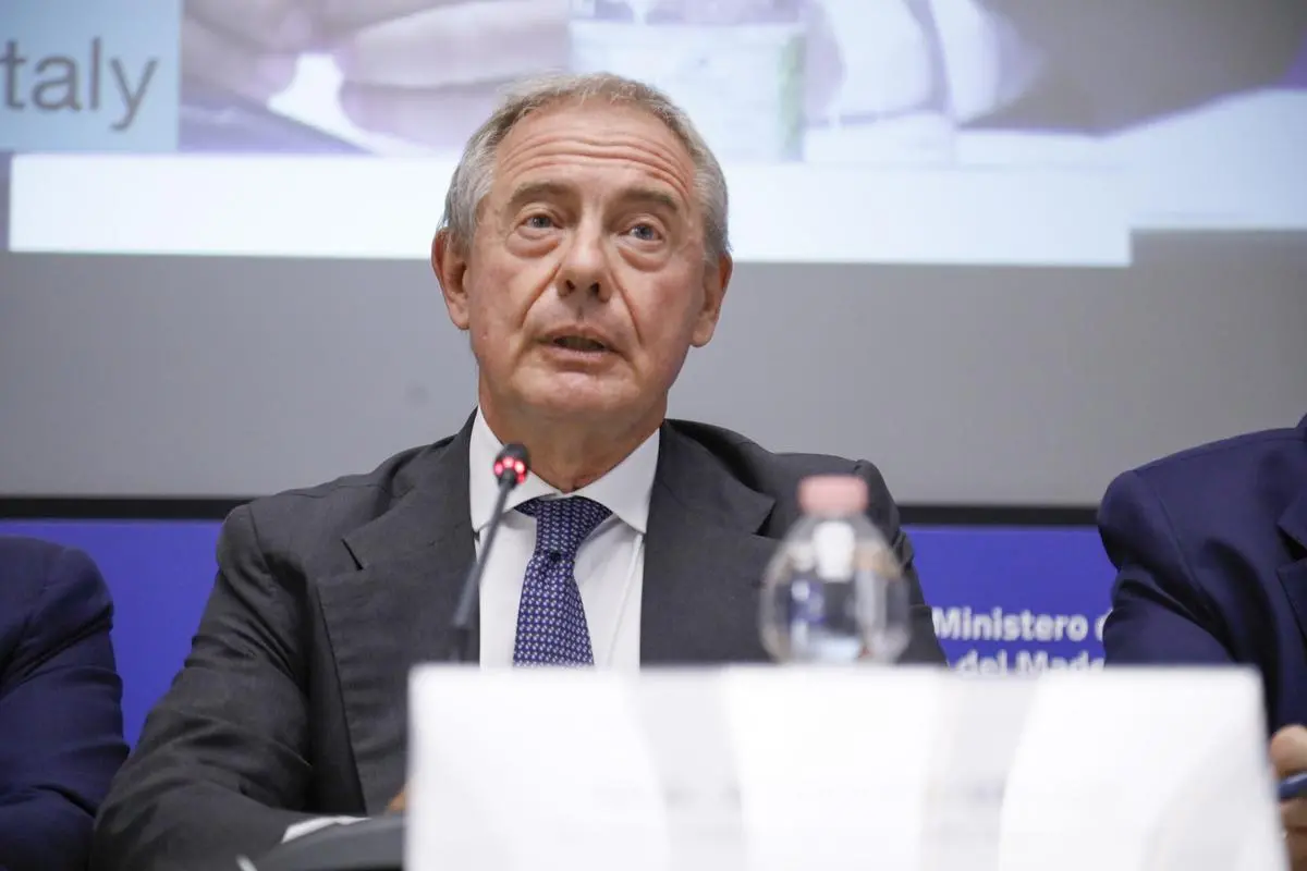 https://images.class.atexcloud.io/view/acePublic/alias/contentid/13e02c63-2240-47d6-b804-61464316cac0/0/mimit-riunione-del-comitato-attrazione-investimenti-esteri-caie.webp