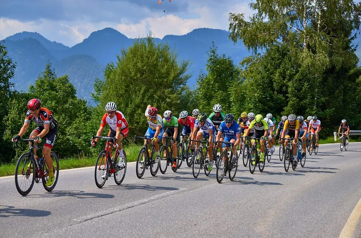 https://images.class.atexcloud.io/view/acePublic/alias/contentid/30999b4f-6978-4e52-acf7-24d3604eaadc/0/sport-4663417_1280-jpg.webp