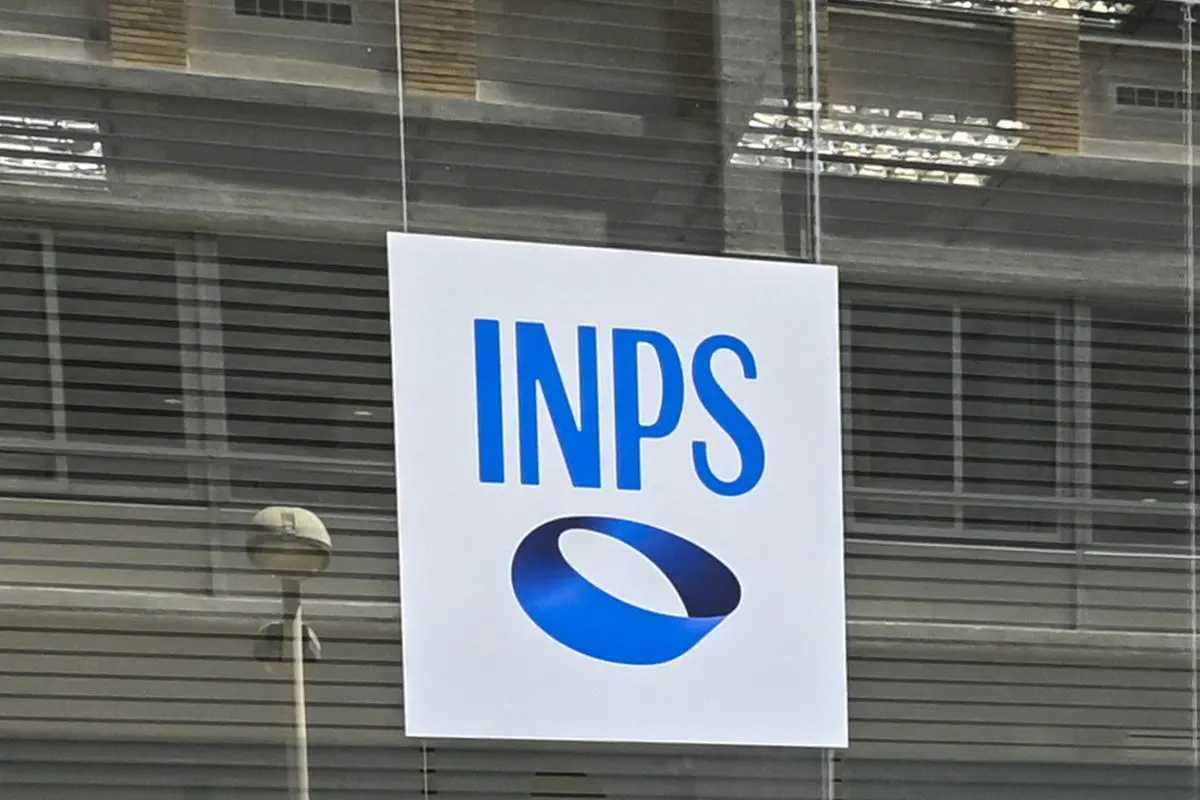 https://images.class.atexcloud.io/view/acePublic/alias/contentid/44f940ec-849a-42fe-be34-ab27c4e451ac/0/inaugurazione-filiale-roma-nomentano-montesacro.webp