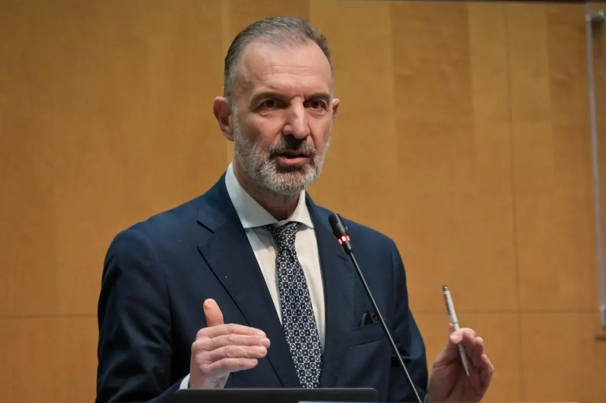 https://images.class.atexcloud.io/view/acePublic/alias/contentid/68d18787-e3f6-428d-8abe-240703176df3/0/convegno-il-fintech-in-italia-e-in-europa-contesti-e-regole-diverse.webp