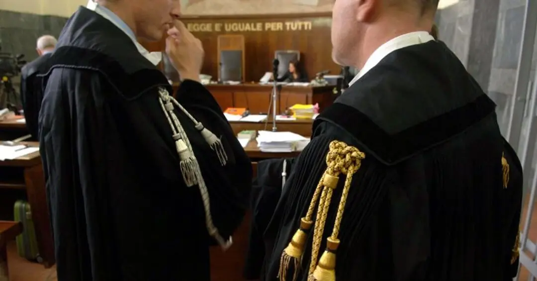 https://images.class.atexcloud.io/view/acePublic/alias/contentid/72b1b873-fa49-43e0-9485-ee7294d22781/0/avvocato-tribunale-imagoeconomica-krqh-835x437-ilsole24ore-web-jpg.webp