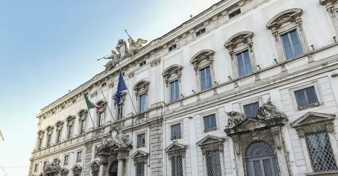 https://images.class.atexcloud.io/view/acePublic/alias/contentid/7a759817-2dd0-49e7-a63d-bf3d6713c710/0/corte-costituzionale-jpg.webp