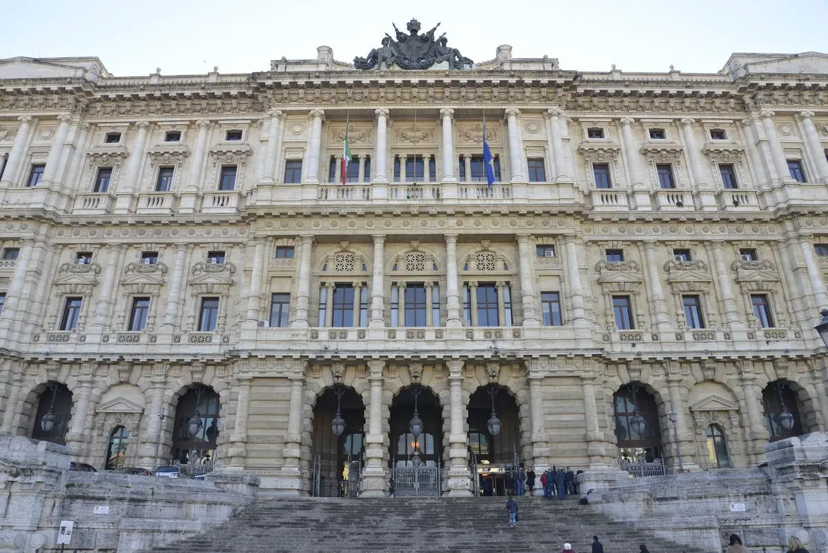 https://images.class.atexcloud.io/view/acePublic/alias/contentid/821d4c07-9bd4-413a-ad25-8cd2ddc85bc8/0/corte-suprema-di-cassazione.webp
