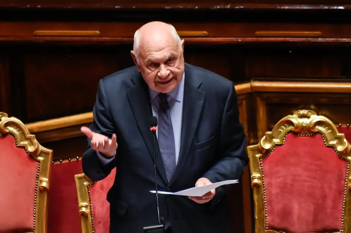 https://images.class.atexcloud.io/view/acePublic/alias/contentid/85313ca6-5240-48cc-8cc9-224d8abdcc0a/0/senato-aula-question-time-per-i-ministri-della-giustizia-nordio-e-dell-ambiente-pichetto-fratin.webp