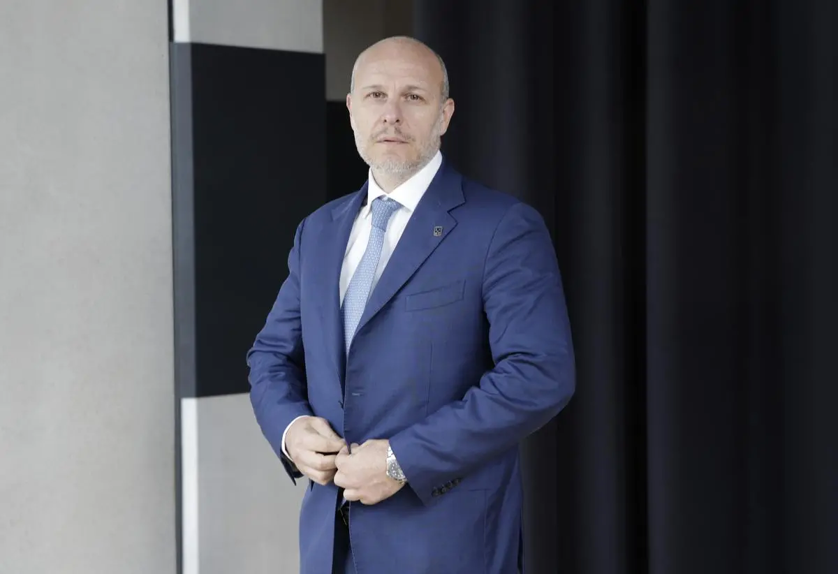 https://images.class.atexcloud.io/view/acePublic/alias/contentid/8d191290-80b8-4624-8727-6bfc5c60b445/0/evento-moneta-giornale.webp