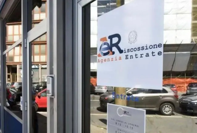 https://images.class.atexcloud.io/view/acePublic/alias/contentid/90ce04a5-958a-4d2f-8391-488c2346592d/0/agenzia-entrate-riscossione-imagoeconomica-k1rh-835x437-ilsole24ore-web_-e1560259493644-jpg.webp
