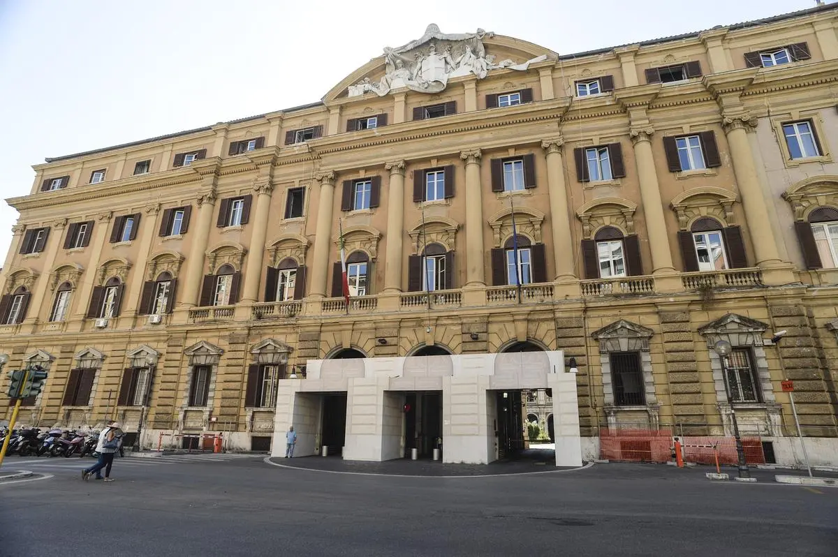 https://images.class.atexcloud.io/view/acePublic/alias/contentid/94203ec7-342b-413c-94ae-6b4a64dc652d/0/sedi-istituzionali.webp