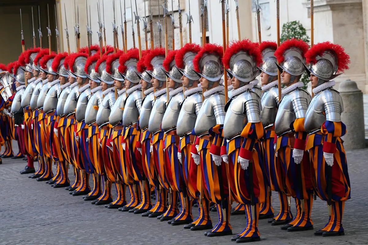 https://images.class.atexcloud.io/view/acePublic/alias/contentid/9ba191fe-1399-400d-be4c-0ac2d95621d6/0/giuramento-guardie-svizzere.webp