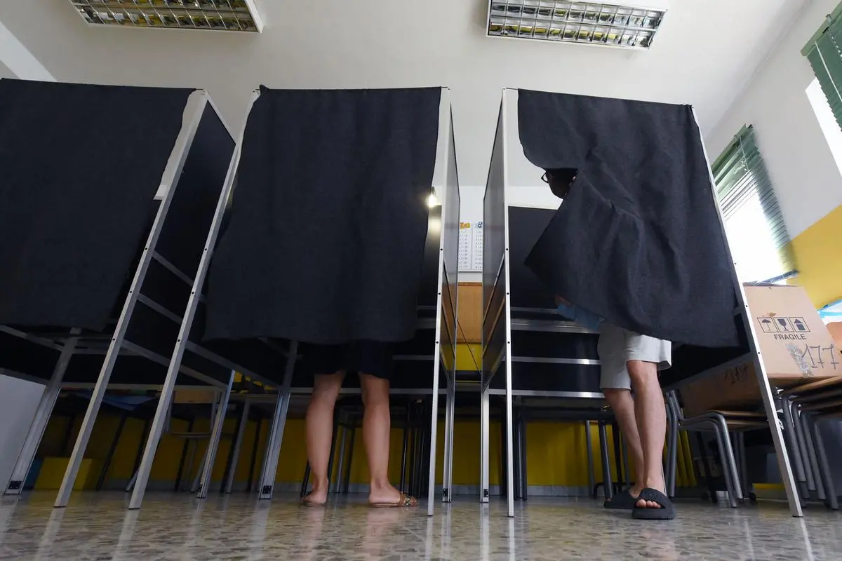 https://images.class.atexcloud.io/view/acePublic/alias/contentid/a1f3754f-ee6b-4aa8-92e6-8ab17b0e10e1/0/elezioni-comunali-i-candidati-sindaci-al-ballottaggio.webp