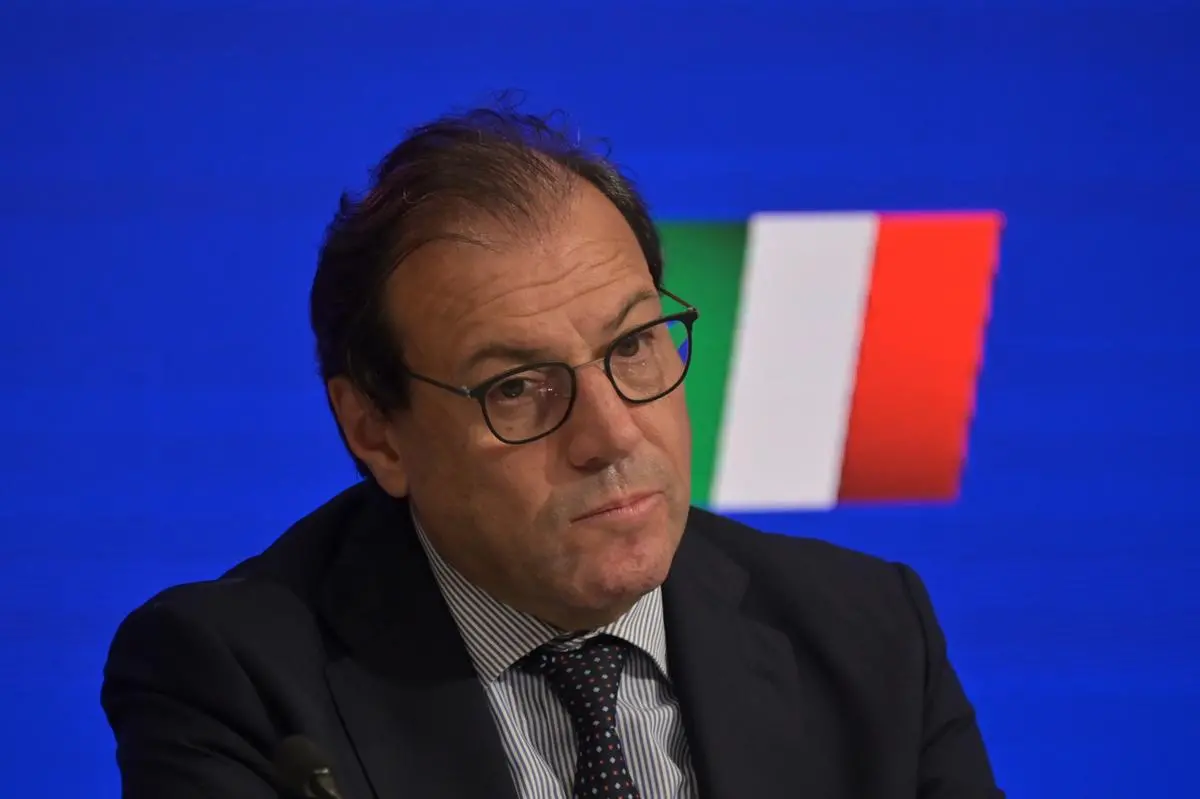 https://images.class.atexcloud.io/view/acePublic/alias/contentid/acd8ba91-69c9-453f-9837-dc0f4911e1d3/0/conferenza-stampa-consiglio-dei-ministri.webp