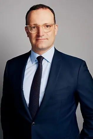 https://images.class.atexcloud.io/view/acePublic/alias/contentid/be9a133e-1261-4872-b427-3e53360a2da4/0/spahn_jens_gross-jpg.webp
