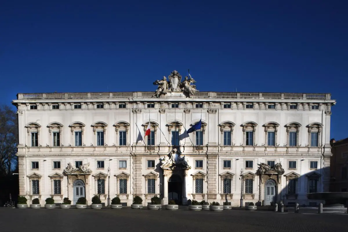https://images.class.atexcloud.io/view/acePublic/alias/contentid/c0bc54e2-6224-4287-a7d3-5f0781230775/0/roma-deserta.webp