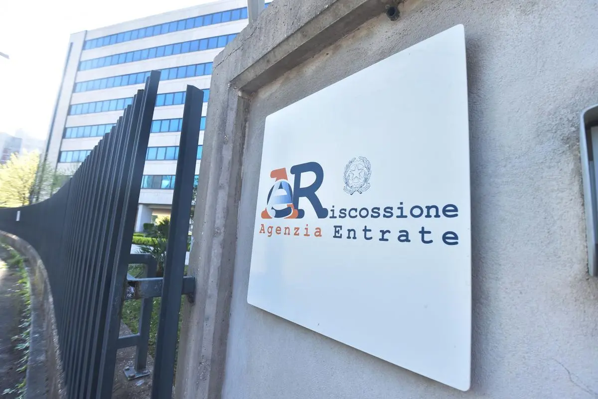 https://images.class.atexcloud.io/view/acePublic/alias/contentid/c6127290-2828-4760-9802-938fbecda579/0/roma-deserta.webp