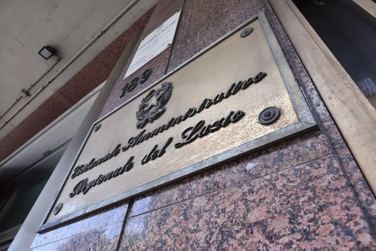 https://images.class.atexcloud.io/view/acePublic/alias/contentid/cd1a8b6b-a064-42d5-8c6e-85e8649807dd/0/roma-deserta.webp