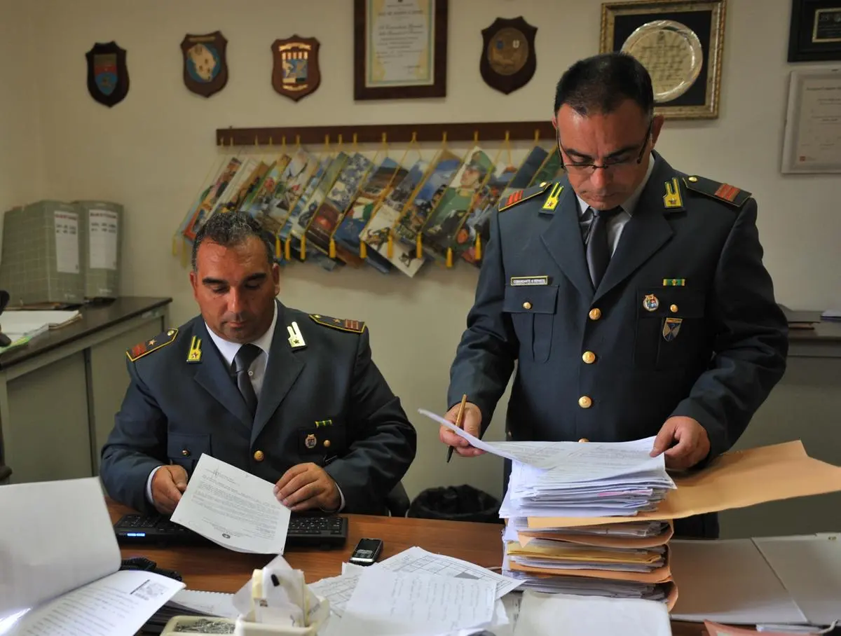 https://images.class.atexcloud.io/view/acePublic/alias/contentid/d1f585bc-5da9-420d-90e0-efd319732389/0/rispetto-delle-regole-l-equita-fiscale.webp