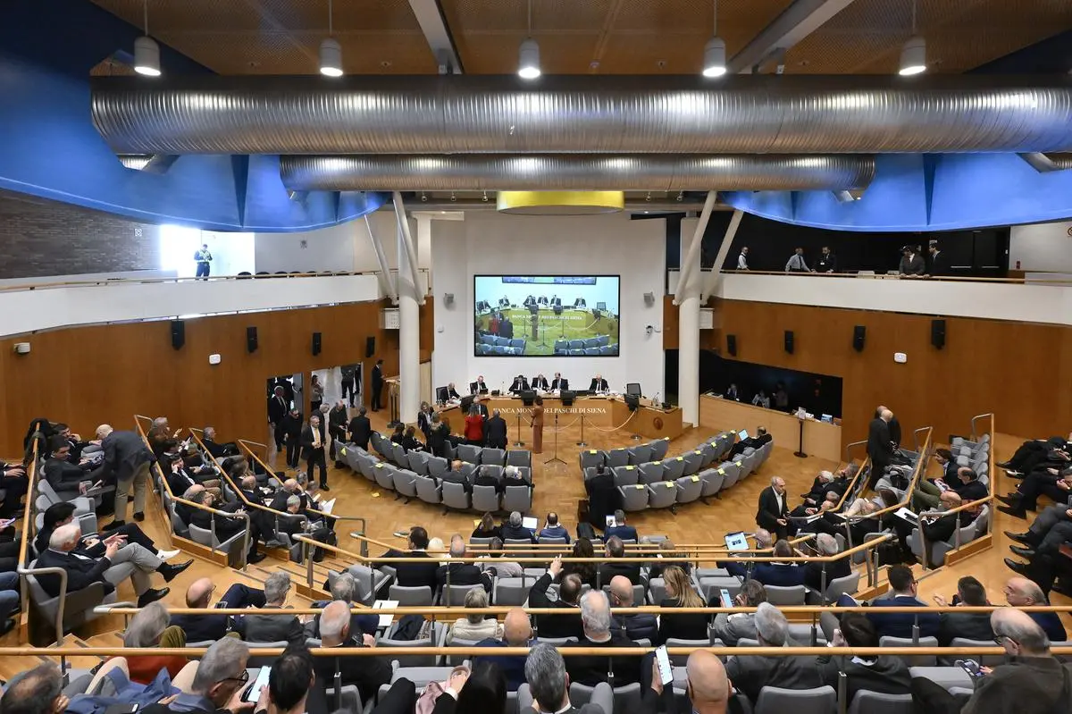 https://images.class.atexcloud.io/view/acePublic/alias/contentid/d2d5d90a-9e33-48e3-944d-c86ebe774166/0/assemblea-dei-soci-mps-monte-dei-paschi-di-siena.webp