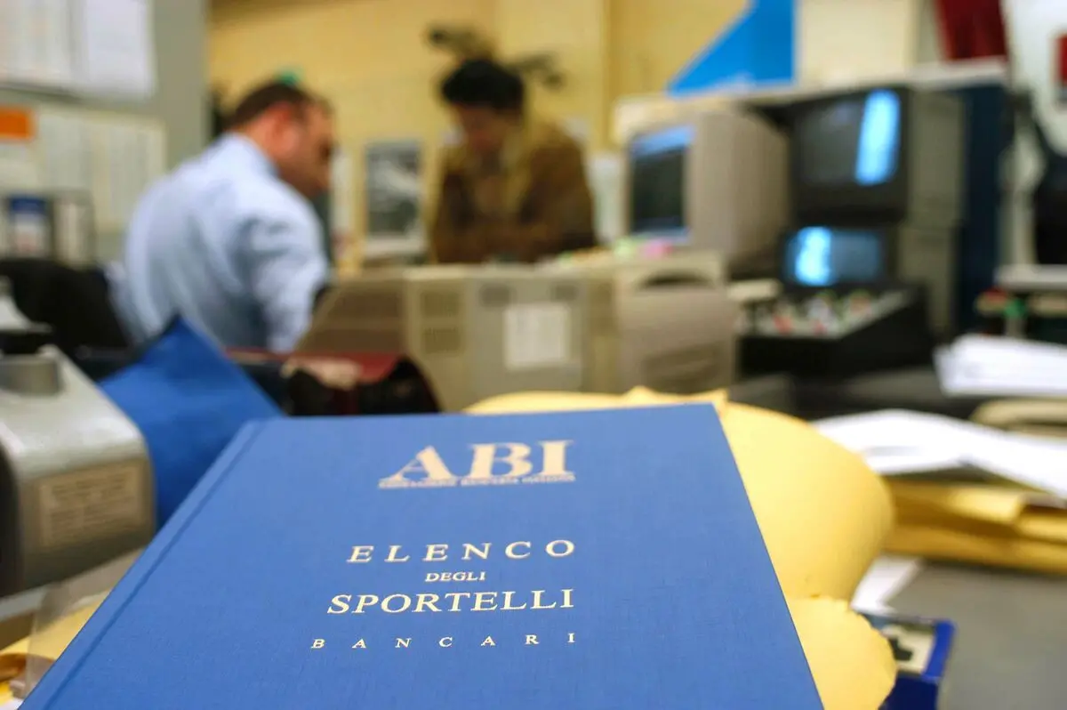 https://images.class.atexcloud.io/view/acePublic/alias/contentid/d5badfb5-fb36-4f52-82bd-e50959f2200b/0/bipop-carire-banca-agenzia-filiale-abi-elenco-sportelli-bancari.webp