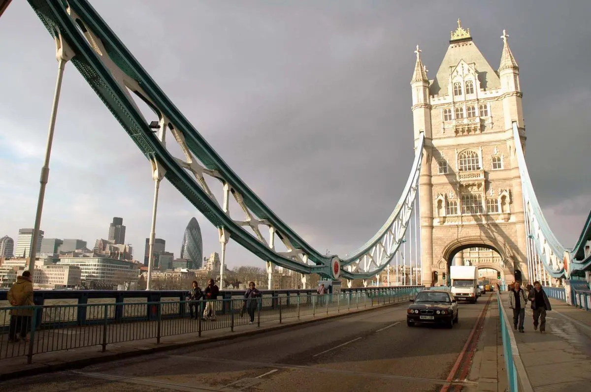 https://images.class.atexcloud.io/view/acePublic/alias/contentid/dd44432f-9758-4a6f-b1bc-f49d925242d9/0/londra.webp