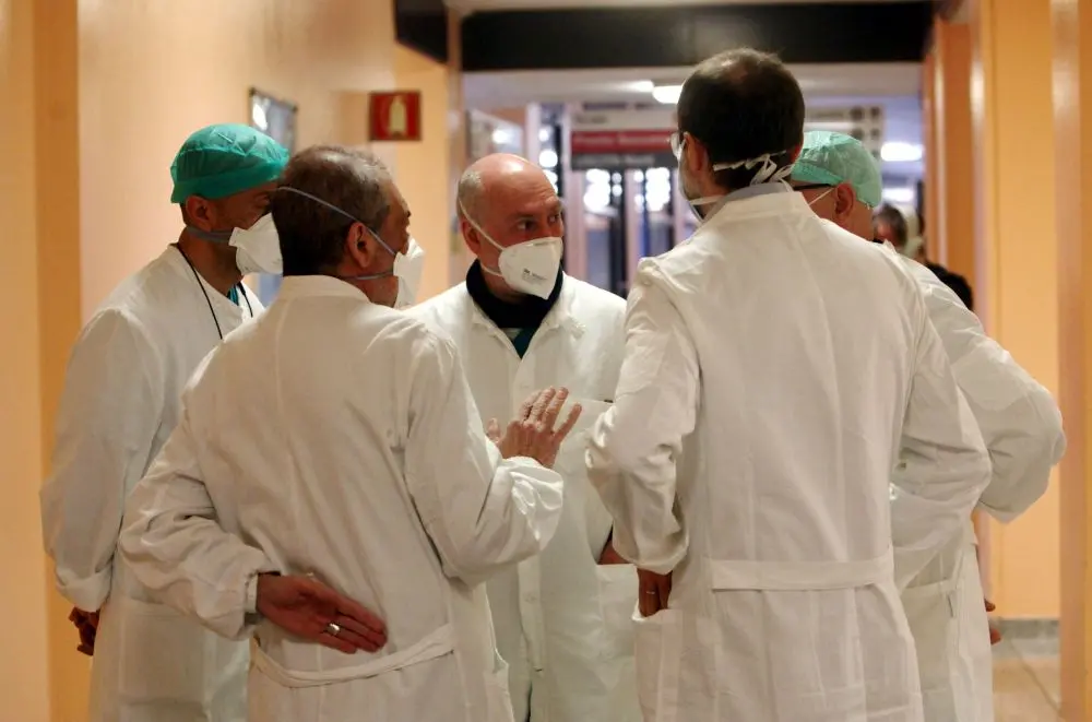 https://images.class.atexcloud.io/view/acePublic/alias/contentid/ea85d2bd-097d-44dc-affd-fcc6486b68ba/0/emergenza-coronavirus-nuovi-reparti-covid.webp