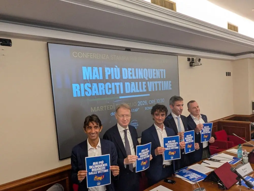 https://images.class.atexcloud.io/view/acePublic/alias/contentid/f1a136c8-1d3b-42fb-b25f-a4cf87a4f7df/0/conferenza-stampa-fdi-jpg.webp