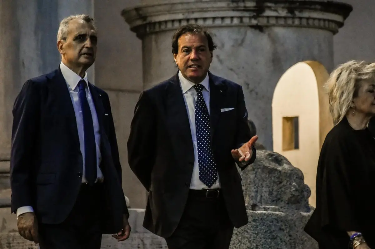 https://images.class.atexcloud.io/view/acePublic/alias/contentid/ff957ab6-2bfe-4de8-9560-ae9e36d11652/0/entrate-al-quirinale-per-il-concerto-per-la-festa-della-repubblica.webp